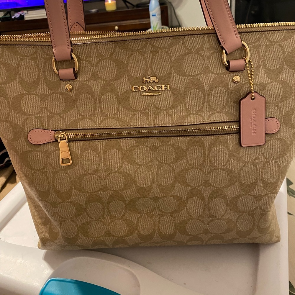 Coach bag with wallets